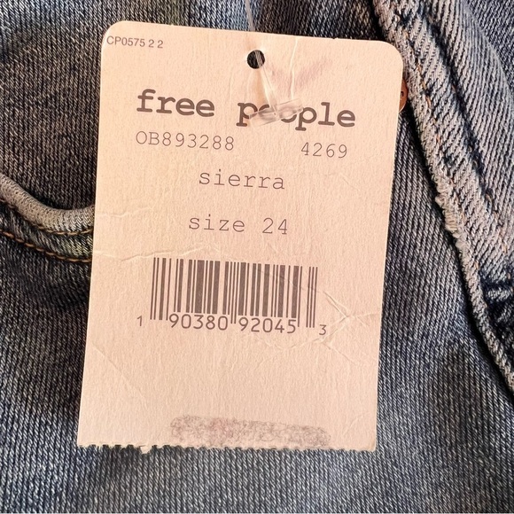 FREE PEOPLE We The Free Denim Skinny Jeans Mid Rise Sierra Size 24 NWT - Picture 7 of 8